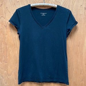 Ann Taylor Womens Black V Neck T Shirt Size Medium Short Sleeves